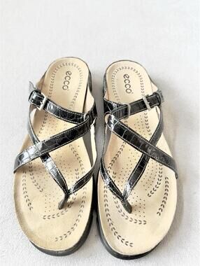 ECCO Black Leather Strappy Sandals EU 42 Comfort Walking Travel Resor